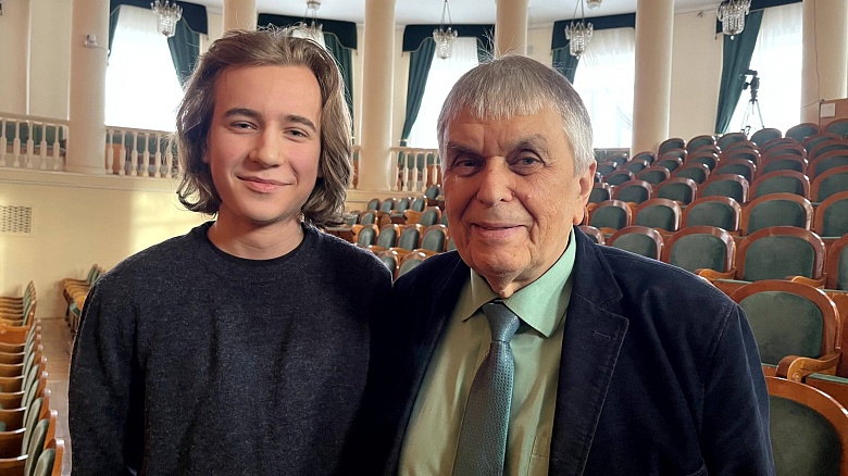 БАЯН И БАЯНИСТЫ