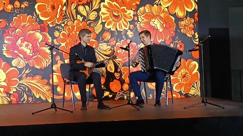 В ГОСТИ К ЖАР-ПТИЦЕ!